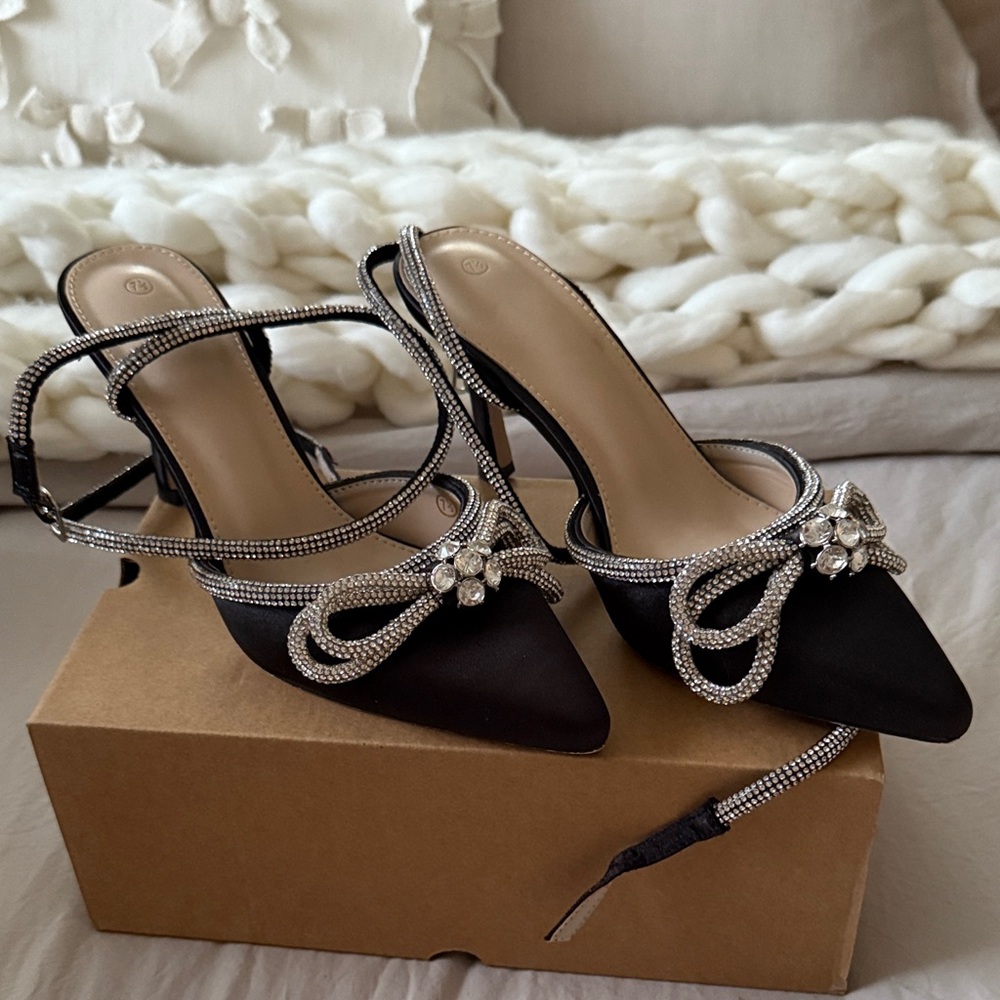 Elegant Black Rhinestone Embellished Heels